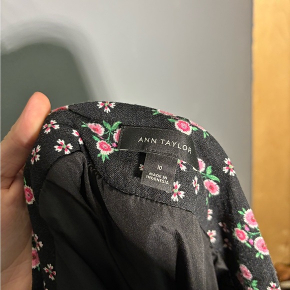 Ann Taylor Petite Floral Stripe Pleated Midi Skirt Size 10 - Picture 5 of 5